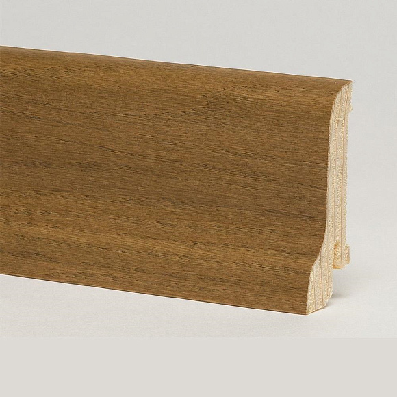 Плинтус Pedross Дуб коричневый 60 х 22 мм шпонированный