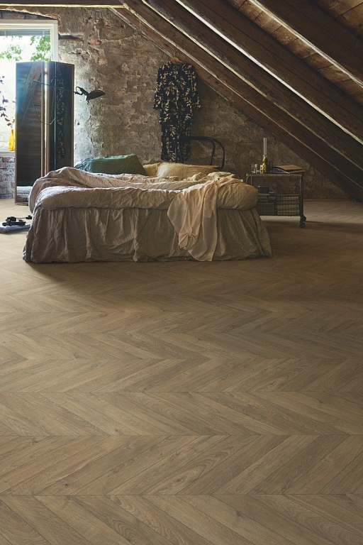 Ламинат Pergo Chevron 12 pro Дуб Оливково-Коричневый L1254-04165 33 класс 12 мм с фаской 1.426 м2
