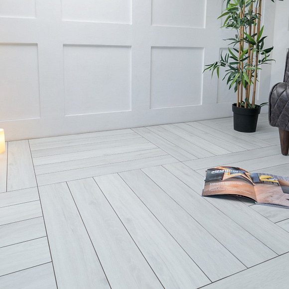 Кварцвиниловый SPC ламинат Aquafloor Parquet Plus AF6016PQ венгерская елка 720×120×7