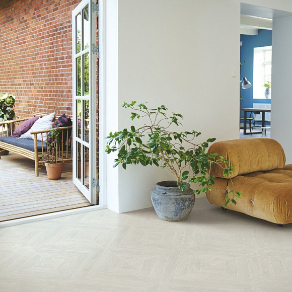 Ламинат Pergo Chevron 12 pro Дуб Морозный Патинированный L1254-04157 33 класс 12 мм с фаской 1.426 м2