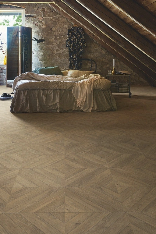 Ламинат Pergo Chevron 12 pro Дуб Оливково-Коричневый L1254-04165 33 класс 12 мм с фаской 1.426 м2