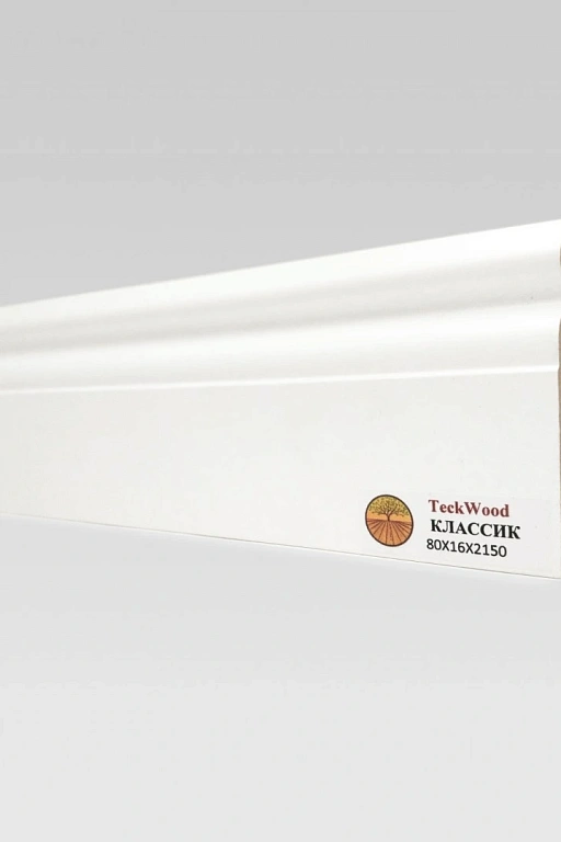 Плинтус Teckwood Белый Классик