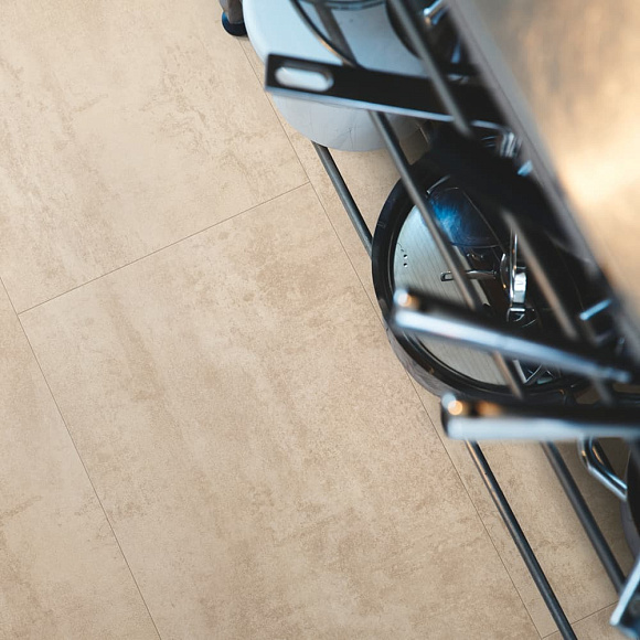 Виниловый пол Pergo Tile Optimum Glue Травертин Кремовый