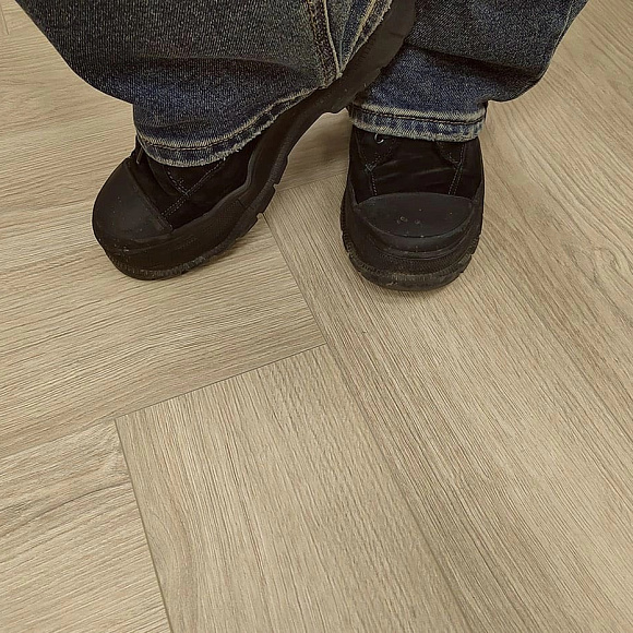 Каменный MSPC ламинат Stone Floor Английская елка Дуб Спрингфилд DCA3-10 MР 564х141х8 мм(1.59) Каменный MSPC ламинат Stone Floor Английская елка Дуб Спрингфилд DCA3-10 MР 564х141х8 мм(1.59)