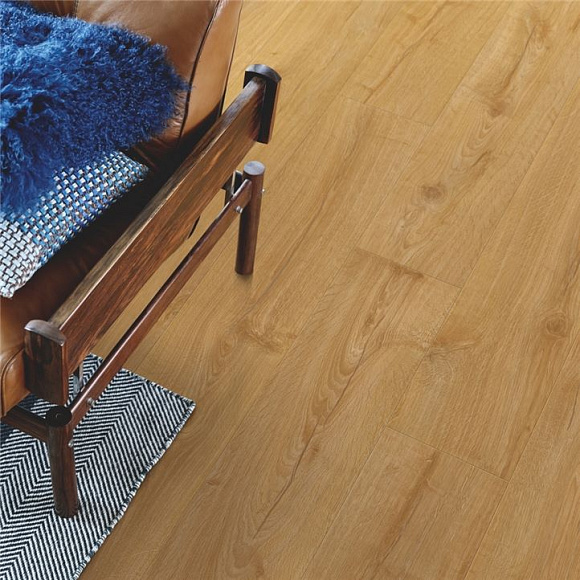 Ламинат Pergo Skara pro L1251-03370 Приусадебный дуб (1,573 м2) Ламинат Pergo Skara pro L1251-03370 Приусадебный дуб (1,573 м2)