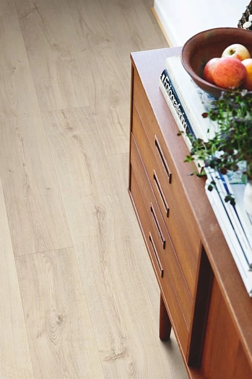 Виниловый пол Pergo Modern Plank Optimum Glue Дуб Деревенский Светлый