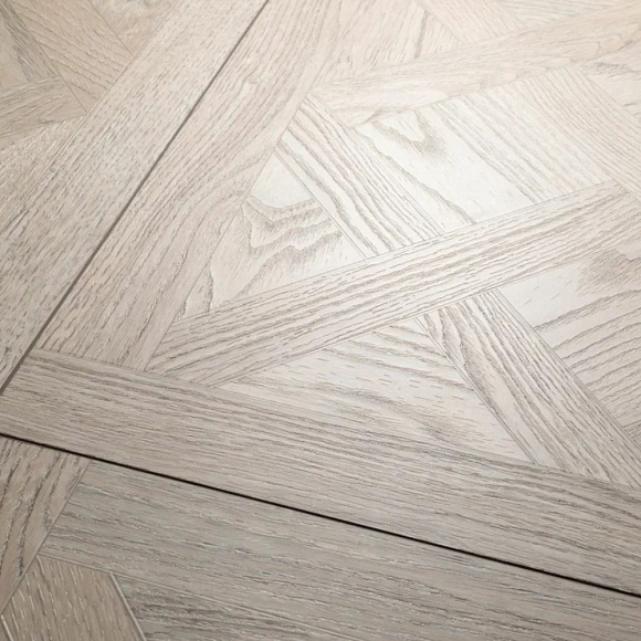 Кварцвиниловый SPC ламинат Aquafloor Versailles AF7003VS 600×600×7