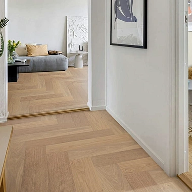 Паркетная доска Английская елка AUSWOOD OAK AMALFI. Размер 600х125х12 мм (1.5) Паркетная доска Английская елка AUSWOOD OAK AMALFI. Размер 600х125х12 мм (1.5)