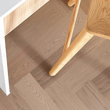 Паркетная доска Английская елка AUSWOOD OAK SAMOS. Размер 600х125х12 мм (1.5) Паркетная доска Английская елка AUSWOOD OAK SAMOS. Размер 600х125х12 мм (1.5)