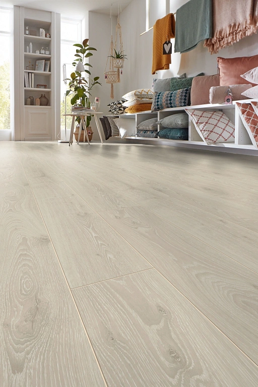 Ламинат Kronotex Aqua amazone Дуб таймлесс бежевый D 3597
