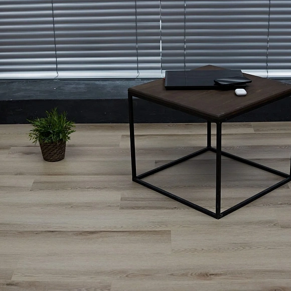 Каменный ламинат SPC Steinholz Прилау STH029 Светло-коричневый 1220x180 мм